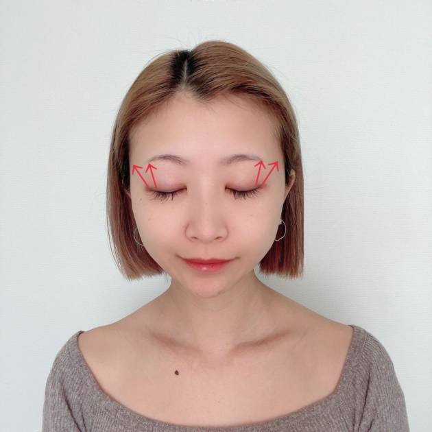 【プロが教える】むくみ放置してない？目元がパッチリになるマッサージHOWTO