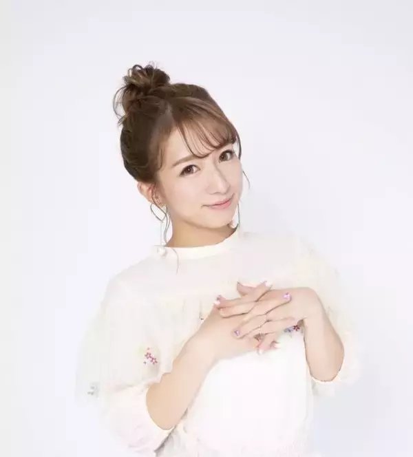 辻希美、兄たちに“激似”な三男の寝顔SHOT＆8歳差の兄弟の微笑ましい“シャボン玉Time”を公開