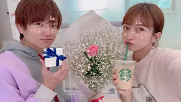 辻希美「申し訳ないほど豪華な」ホワイトデーのプレゼント＆杉浦太陽との2ショットを公開「お高いピアスって…」