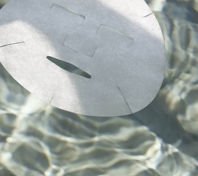 THREE(スリー)から、うるおいで満たすスパ発想の美容液シートマスクが発売