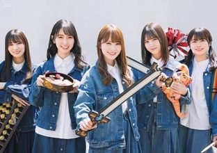 日向坂46・加藤＆金村＆河田＆小坂＆丹生、平和と笑顔を守る“日向坂防衛隊”SHOT
