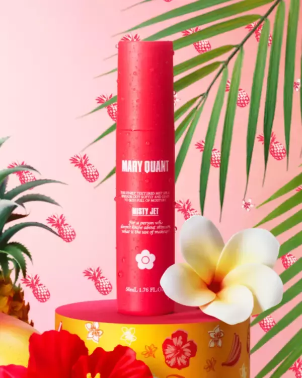 マリークヮント、夏限定トロピカルポップの香りのオイルインミストが登場＆口紅コートが定番化決定