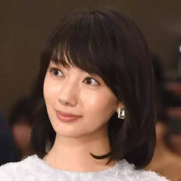 波瑠、過去イチ過酷だった仕事明かし、スタジオ驚き「低体温症にちょっとなりかけて…」