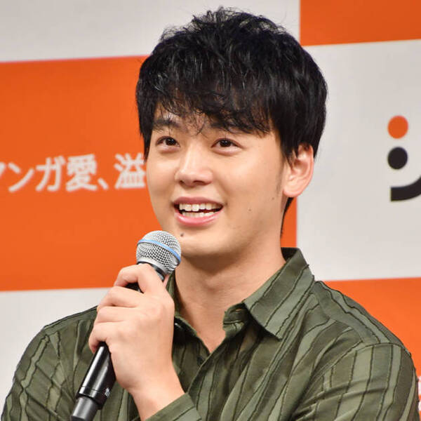 カッコ良すぎる 竹内涼真 前髪上げヘア スーツの振り向きshotにファン興奮 王子様みたい 21年7月16日 エキサイトニュース