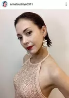 土屋アンナ バッサリショートヘアのイメチェンshotに反響 昔のアンさんみたい 若い 21年10月3日 エキサイトニュース