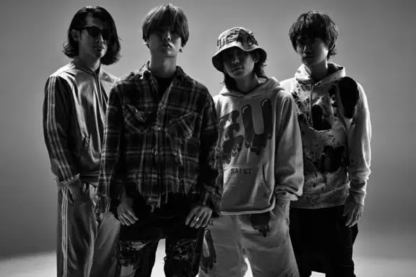 Thinking Dogs、新曲「エキストラ」MVに乃木坂46山下美月や豊田裕大が出演