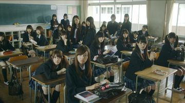新センター：生田絵梨花率いる乃木坂46、新曲『何度目の青空か？』のMVは学園青春ストーリー