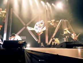 「飛びすぎ」倖田來未 ライブ中えび反りジャンプ写真に「折れそう」と驚き