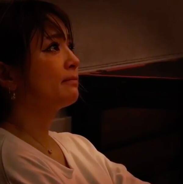 浜崎あゆみ 涙を流す動画投稿にファンから反響と心配の声 ものすごく気になる 18年9月27日 エキサイトニュース