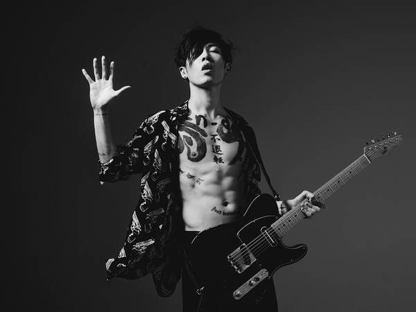 Miyavi トム クルーズ主演映画シリーズ最新作 ミッション インポッシブル ローグ ネイション 日本テーマ曲タイアップ決定 15年6月11日 エキサイトニュース