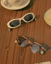 メゾン キツネがA. SOCIETYとコラボ。限定アイウェアカプセルコレクションを発売