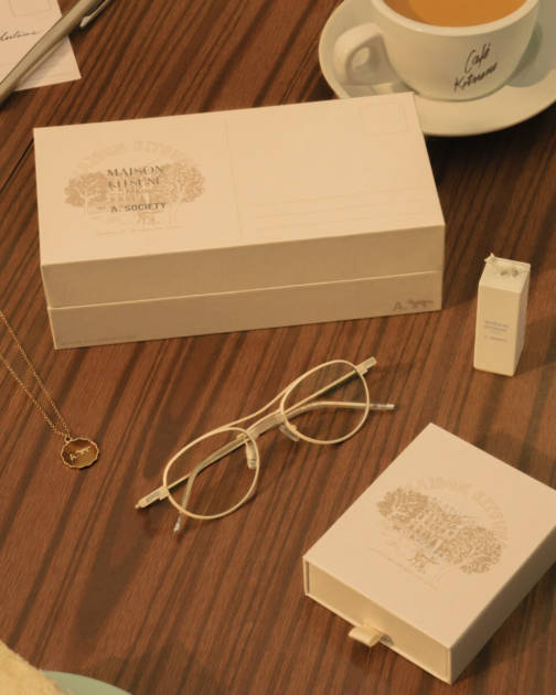 メゾン キツネがA. SOCIETYとコラボ。限定アイウェアカプセルコレクションを発売