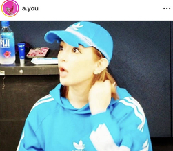 浜崎あゆみ、大きな瞳が際立つ“びっくり”SHOT＆リハーサルの様子を公開「振りが早すぎて」