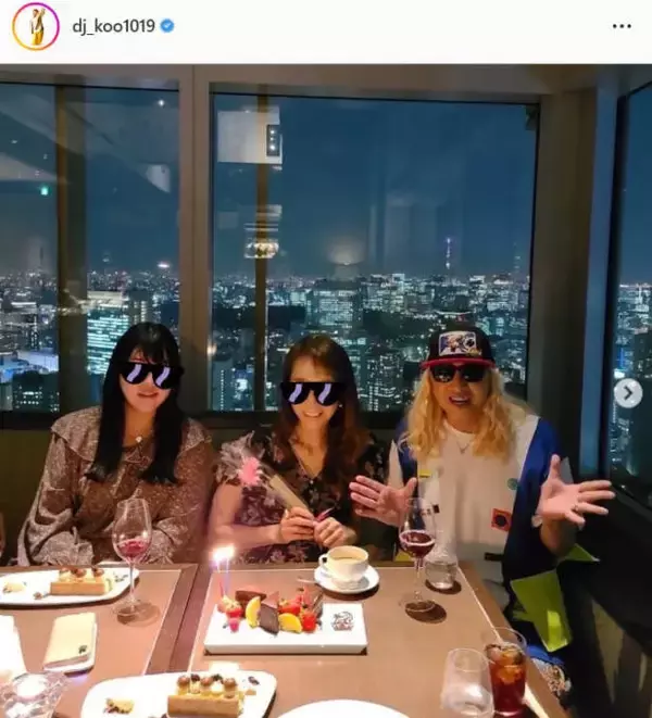 「家族仲良くて素敵」DJ KOO、娘とともに妻の誕生日を祝う家族3SHOTに反響「ホッコリします」