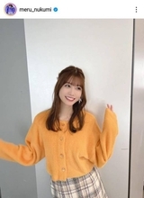 めるる、オレンジのトップスを着こなした“萌え袖”SHOTにファン悶絶「キュンキュン」「全部可愛すぎる」