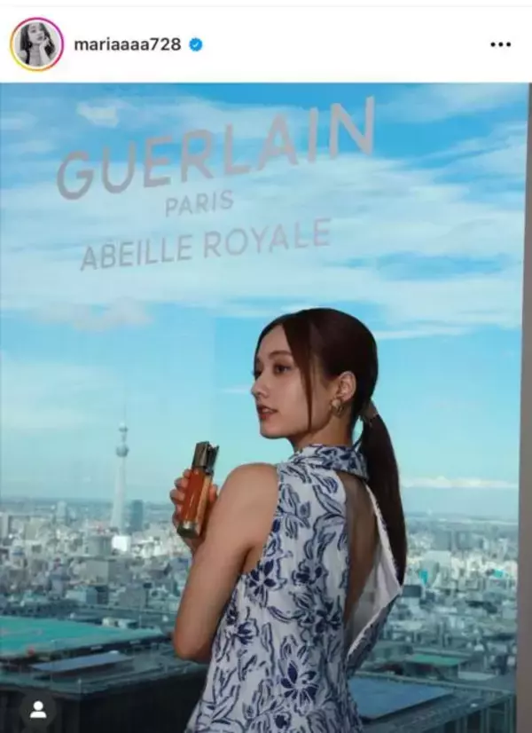 「透明感」谷まりあ、美背中を披露したワンピースSHOTに絶賛の声「可愛すぎます」