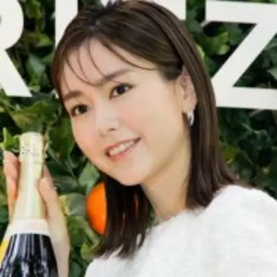 ショートも素敵 桐谷美玲 肩上のnewボブヘアを公開し絶賛の声 可愛いくてたまらん 小顔 22年10月10日 エキサイトニュース ショートも素敵 桐谷美玲 肩上のnewボブヘアを公開し絶賛の声 可愛いくてたまらん 小顔 22年10月10日 エキサイトニュース
