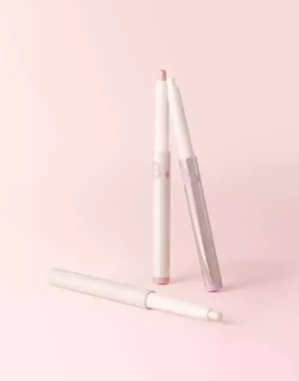 バニラコ、ぷっくり涙袋を演出する「ムードオンアイカラースティック」発売