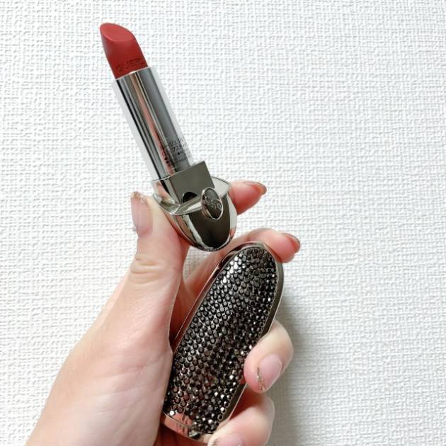 ホリデーリップは赤が大本命！使いやすくて華やかなレッド系リップを紹介