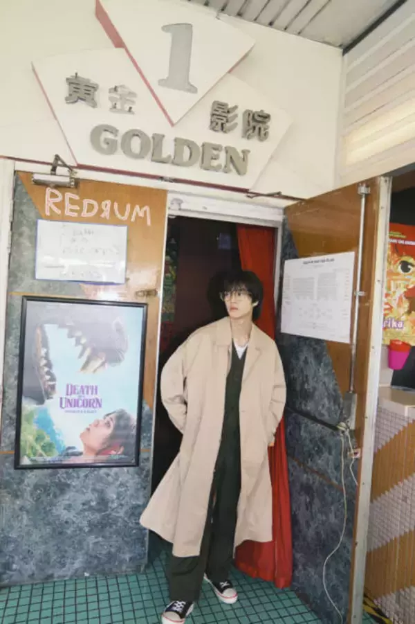 奥野壮、カメラを意識しない素の表情にドキッ！3冊目の写真集は全編シンガポールで撮影