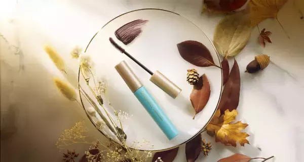 アイプチ（R)、ひとえ・奥ぶたえ用マスカラに秋の限定色が登場！凛々しさとアンニュイさが共存する「ブロンズブラック」発売