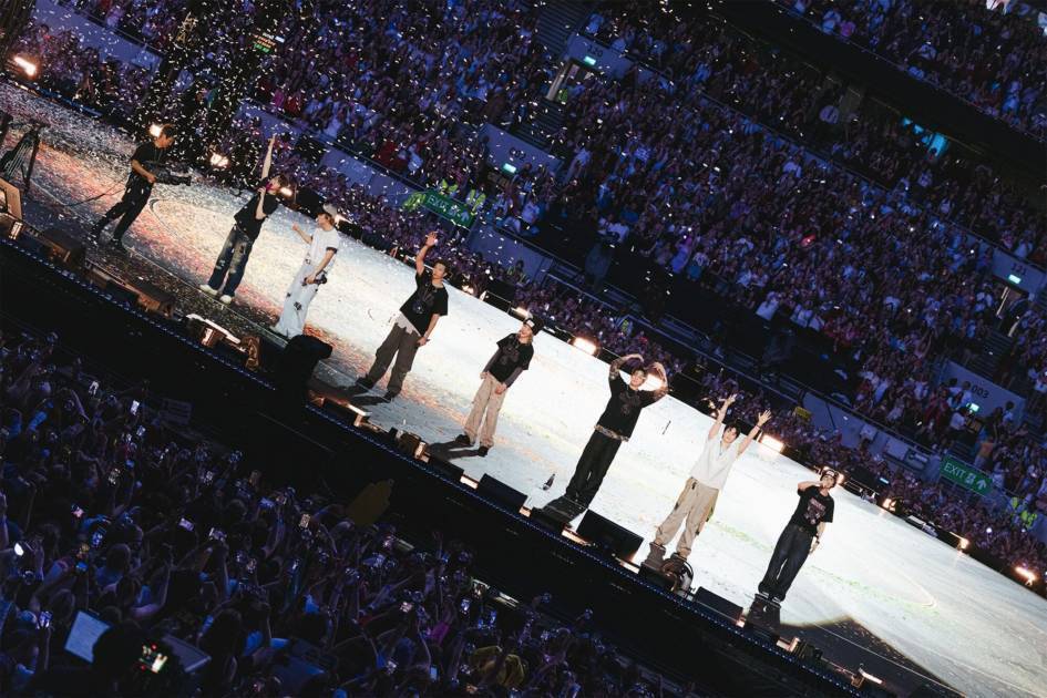 BTS、ロンドン公演に約13万人が集結。スタジアムの開場以来最多の観客数を記録し、圧倒的な存在感を示す