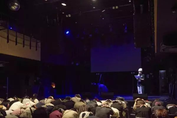 もしライブ中に地震が起こったら？「避難体験ライブ」で感じた、音楽が人に寄り添う力