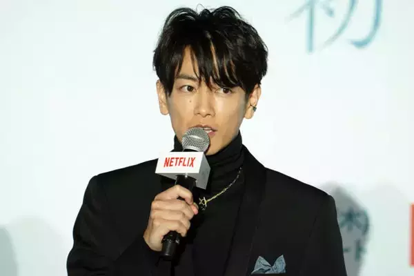 佐藤健、満島ひかり＆夏帆から絶賛の嵐「やっぱスターは違う」「心もかっこいいのかよ」