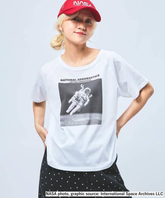「niko and …」からSONIC YOUTHを大胆にデザインしたTシャツなどが登場。7月2日より販売開始