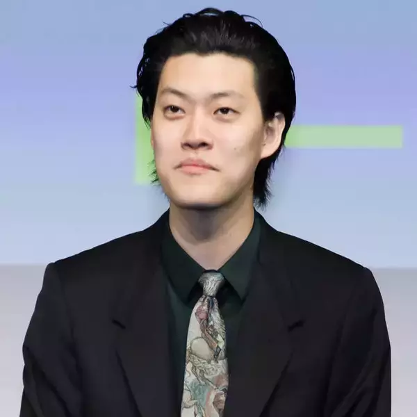 霜降り明星・粗品、セクゾ中島健人との交流明かす「唯一ぐらい芸能人で…」