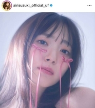 「妖精ですか？」鈴木愛理、フィルターをリアルに再現した“顔リボン”SHOTにファン悶絶「可愛すぎる」