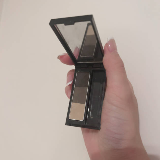 なりたい印象は眉毛で印象操作！カラー眉コスメで垢抜けフェイスへ