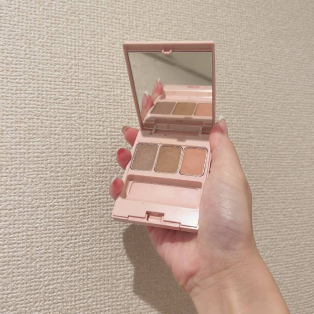 なりたい印象は眉毛で印象操作！カラー眉コスメで垢抜けフェイスへ