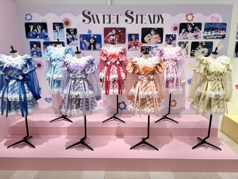 なぜアイドル衣装は“ファッションアーカイブ”になったのか　KAWAII LAB.衣装展にFRUITS ZIPPER、CANDY TUNEら154着が集結