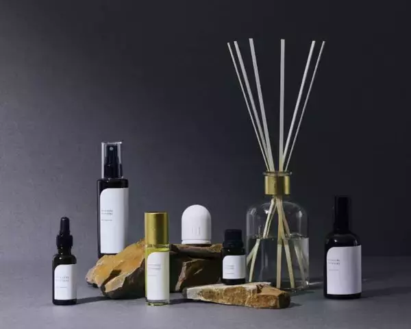 NOWHERE NOWHERE、香りと潤いで満たす「バスフレグランスオイル」発売