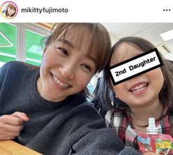 藤本美貴、笑顔あふれる次女との動物園デートSHOTにファンほっこり「嬉しそう」「おっきくなりましたね」