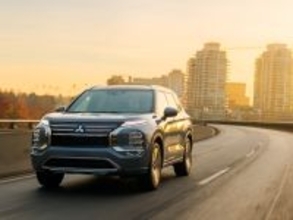 Mitsubishi、大幅改良したクロスオーバーSUV「アウトランダー」最適地カナダから発売開始