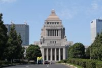 2026年度予算案が衆院可決。焦点は「減税パッケージ」の具体設計へ