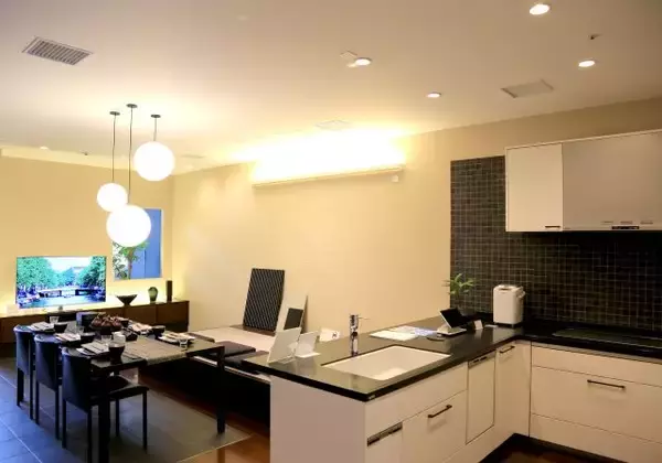 わずか0.1パーセントの金利変動が描く人生の分岐点。長期金利1.8パーセント超の局面における住宅ローン試算と家計の耐性