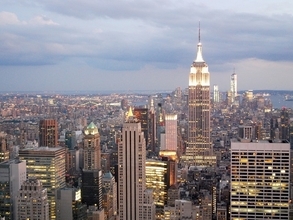 ナスダック安、米株3指数下落　明日の日本株に影響も