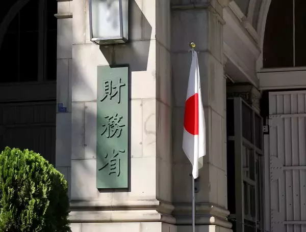 ODAはなぜ増減するのか　財政制約の中で進む「国家の資金配分」