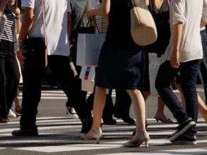 エイジングケアは「成分」から「設計」へ　化粧品市場で広がる「肌土台」という競争軸