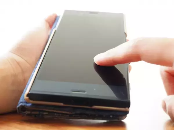 倍速視聴で薄れた「考える時間」。効率を追い求めた日本経済が突き当たった壁