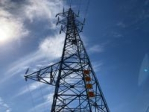 AI成長の壁は電力とチップ　データセンター急増で供給限界へ