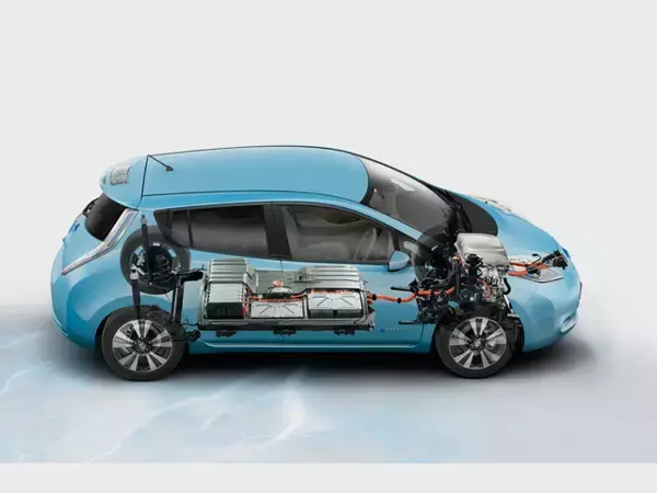 日産の電気自動車「リーフ」の走行距離が50km以上伸びた理由（わけ）