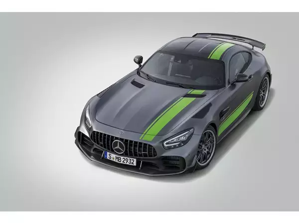 AMG、ほぼレーシングカーのスペックを持った「AMG GT R PRO」限定20台発売