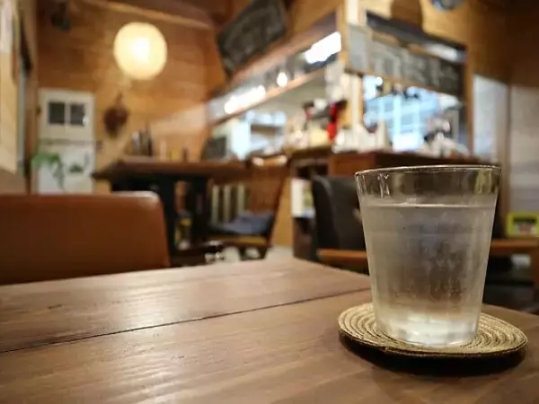 「おひとりさま市場」単身世帯増を背景に外食等で拡大傾向