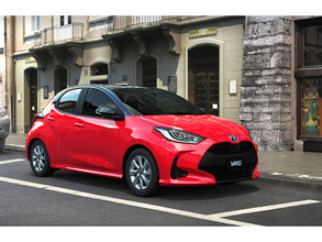 トヨタ、世界標準のコンパクトモデル、ヴィッツ改め「ヤリス」に統一して初公開