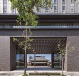 「この発想は無かった！？　日本初、寺院の山門と一体化したシティホテルが誕生」の画像1