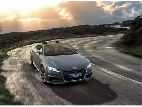 アウディジャパン、年内で生産の終える「Audi TT Roadster」の最終限定車発売